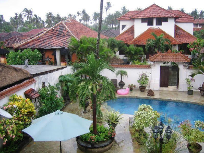 Ombak Putih Bungalows Hotel Nusa Dua  Exterior foto