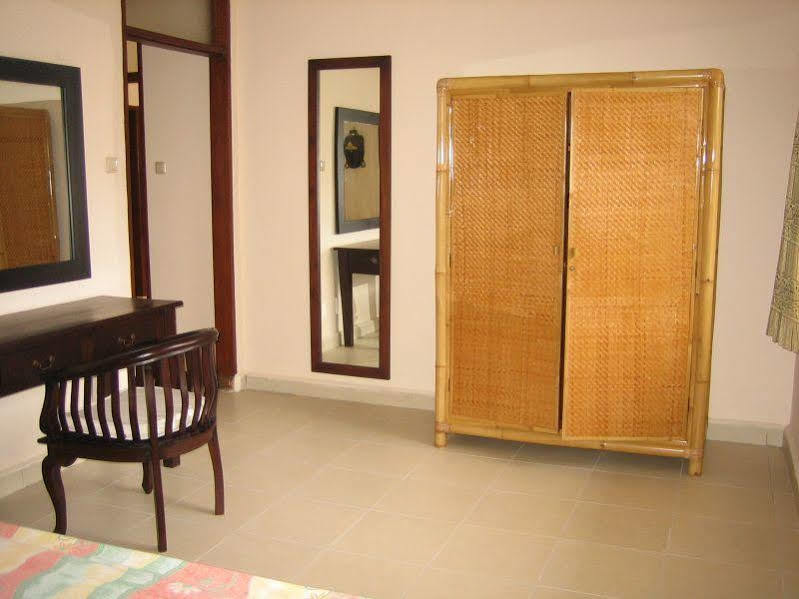 Ombak Putih Bungalows Hotel Nusa Dua  Exterior foto